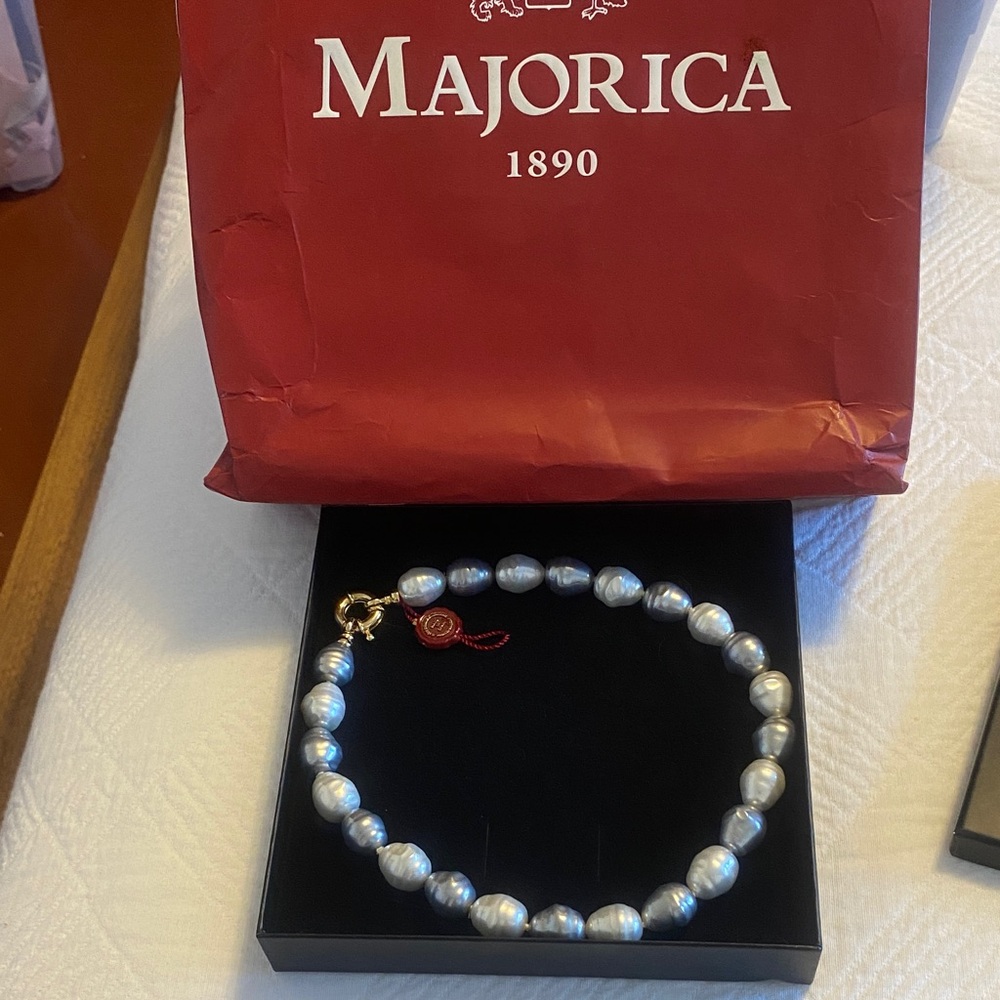 Grey and white Baroque Pearl Necklace